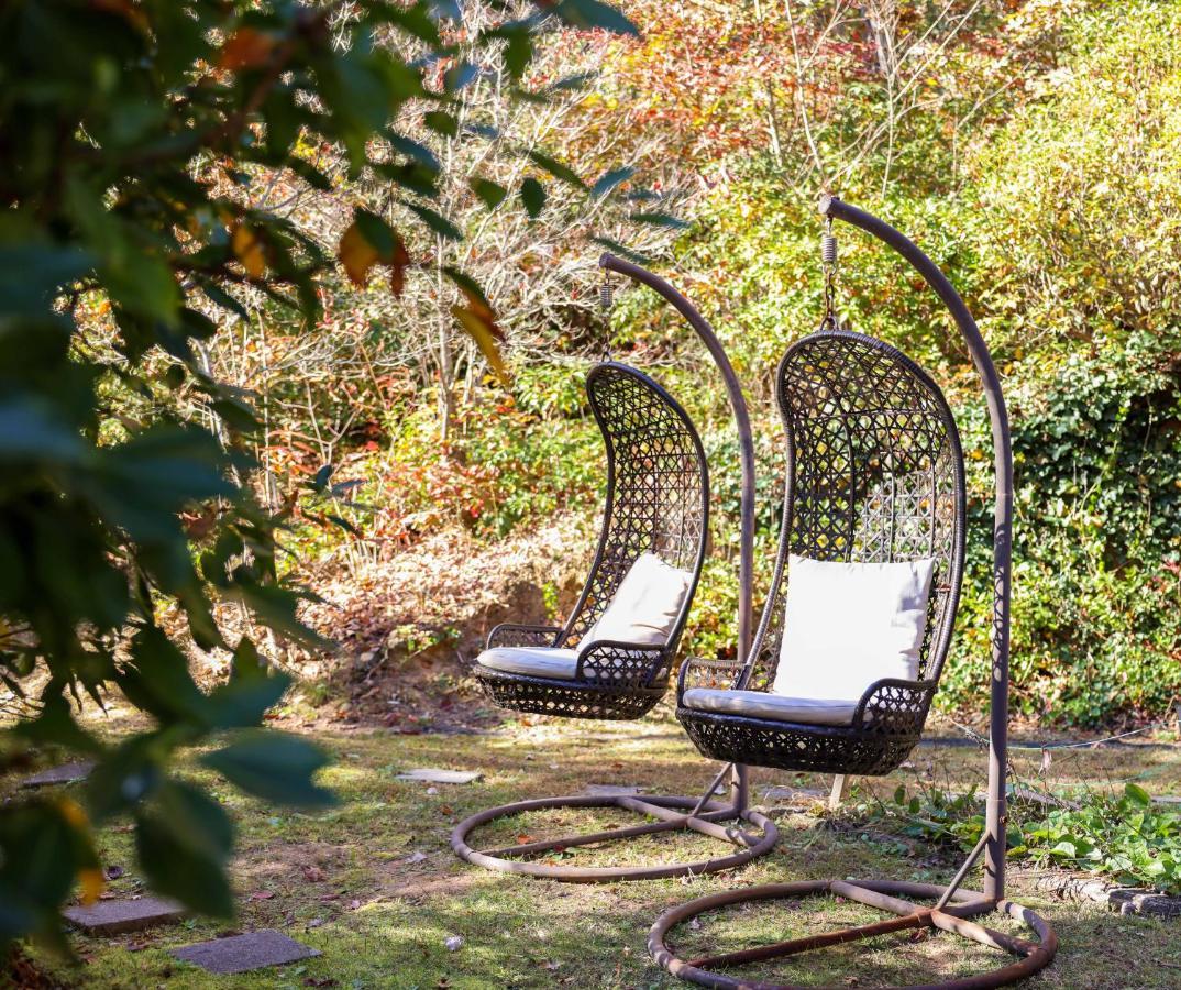 Outland Chalet & Suites Great Smoky Mountains Whittier Экстерьер фото